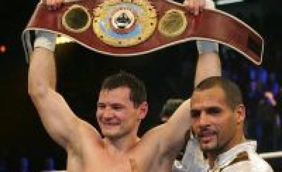 Erdei Zsolt aláírt: főkritikusból tanácsadó