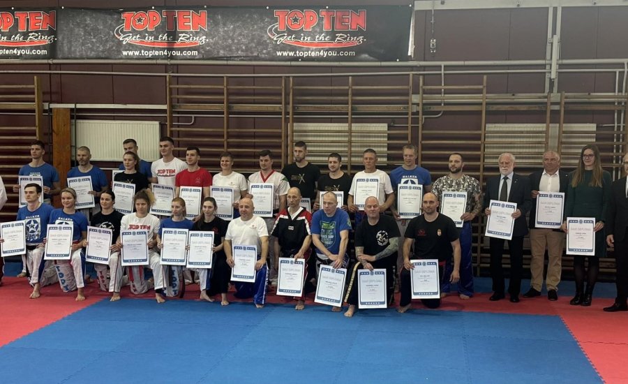 Ezúttal a fekete övekért harcoltak a kick-boxosok