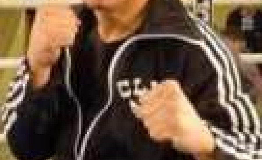 Kalucza Norbert máris ringbe lép