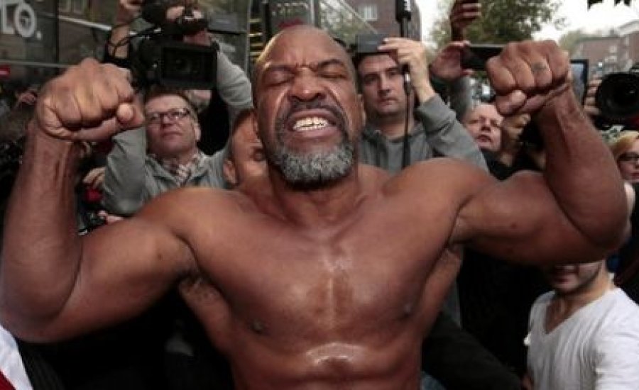 Vlagyimir Klicsko Amerikában bokszol, Briggs már készül