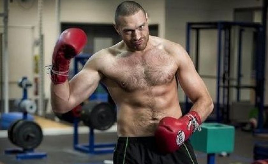 Fury újrakezdte az edzéseket