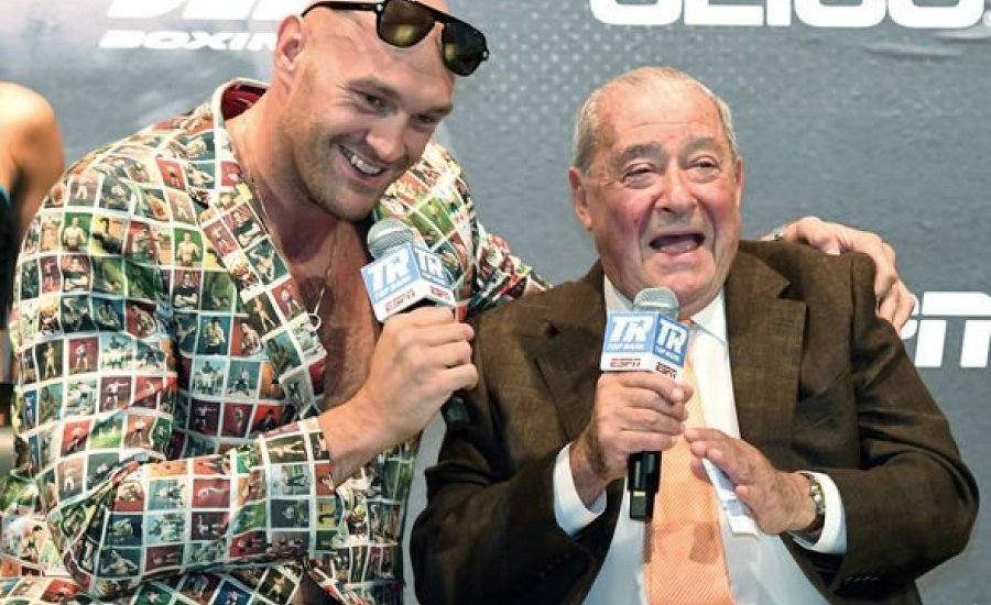 Hátrébb az agarakkal Eddie Hearn!