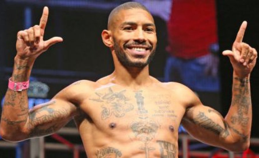 Theophane háborúra készül Broner ellen
