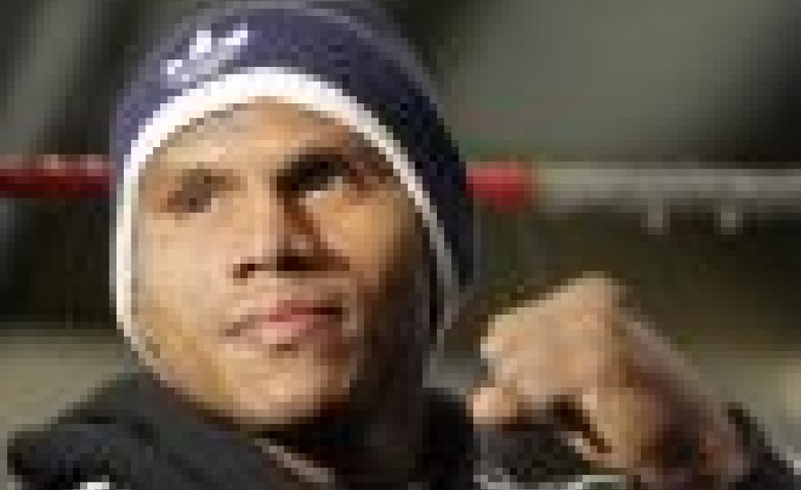 Juan Urango háborút ígér