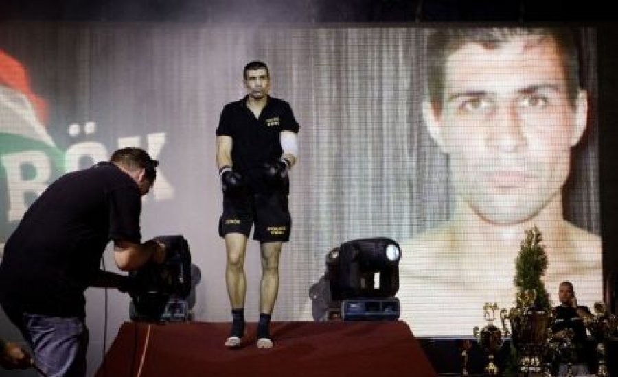 Akcióra készül a Kommandós