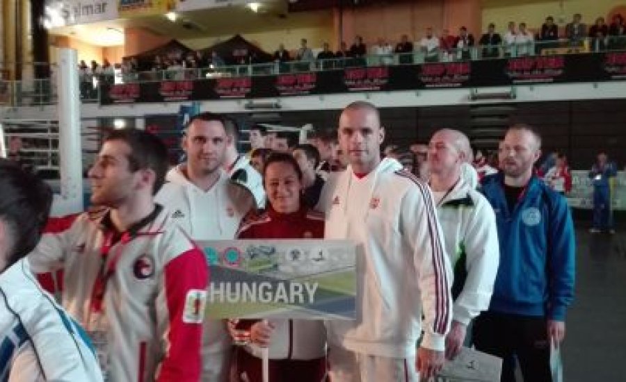 Kick-box EB, szerda: Küzdelem az érmekért