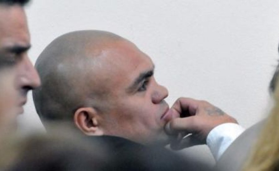 Barrios letöltendőt kapott