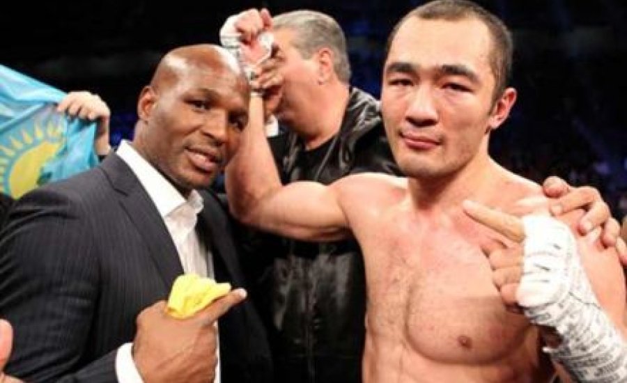 Hopkins-Sumenov április 19-én