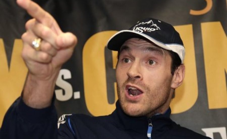 Tyson Fury nagyon dühös lett Eddie Hearn-re