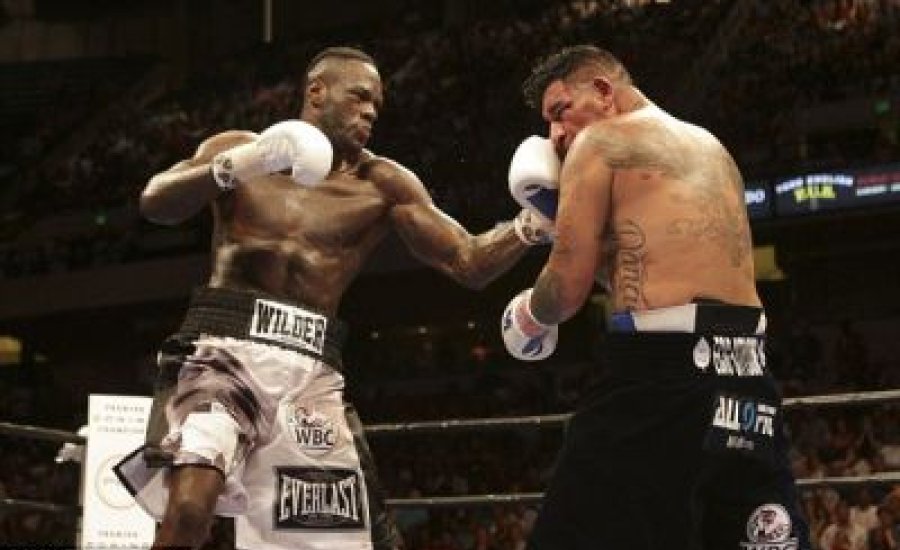 Wilder sérülten is legyőzte Arreolát
