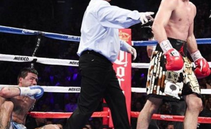 Garcia nyerte a kisváltósúlyú szupermeccset