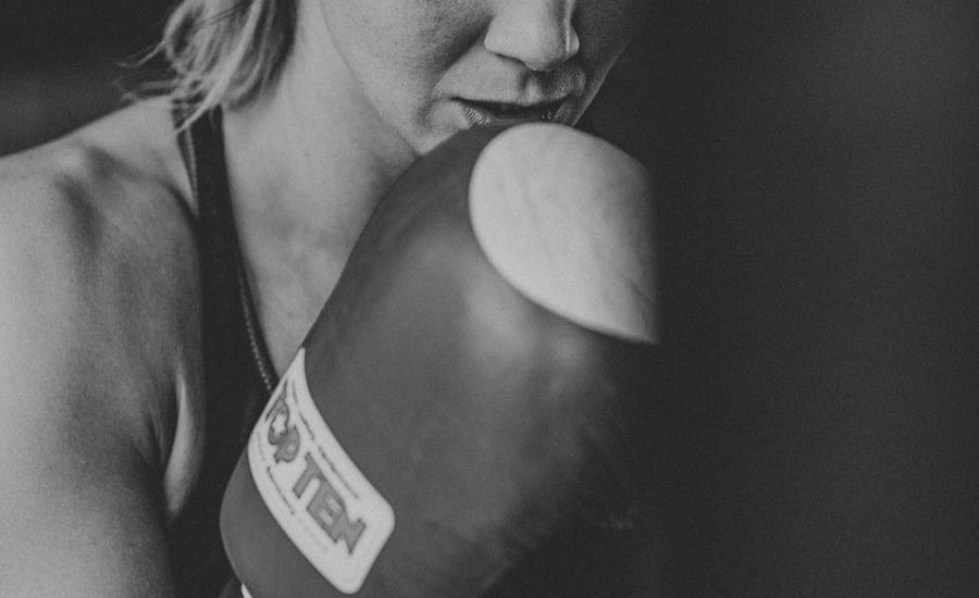 Visszavonul a kick-box világbajnok nyomozó