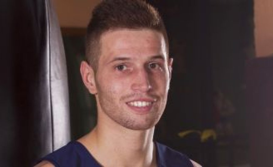 Ökölvívó Vb: Vadász András továbbjutott