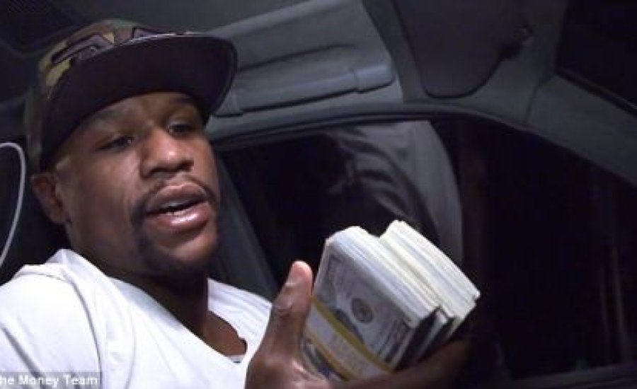 Vaskos bukás a Mayweather-Berto üzleti eredménye