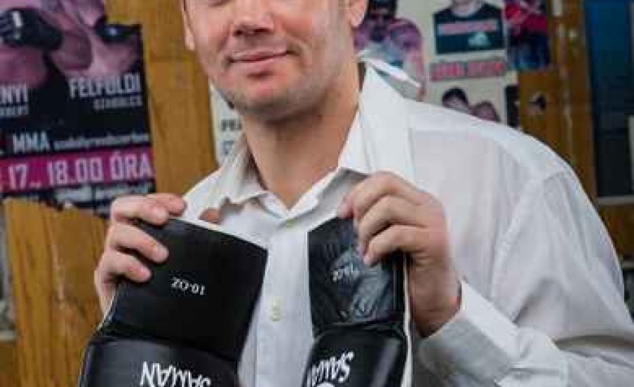 Angyalarcú „Vipera” a ringben