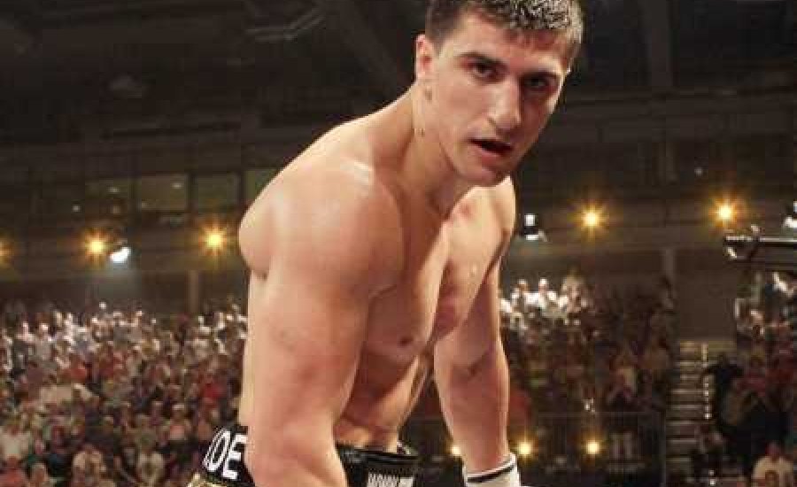 Huck Nelson rekordjára hajt