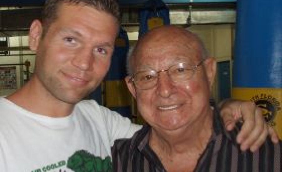 Aradi Vendel hátat fordít az ökölvívásnak