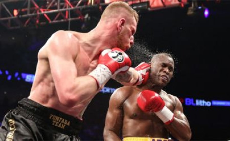 Fonfara űzi a visszavágót