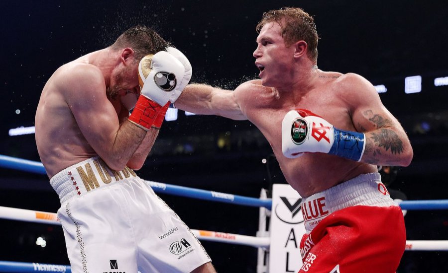 „Canelo” hatalmas különbséggel győzte le Callum Smith-t