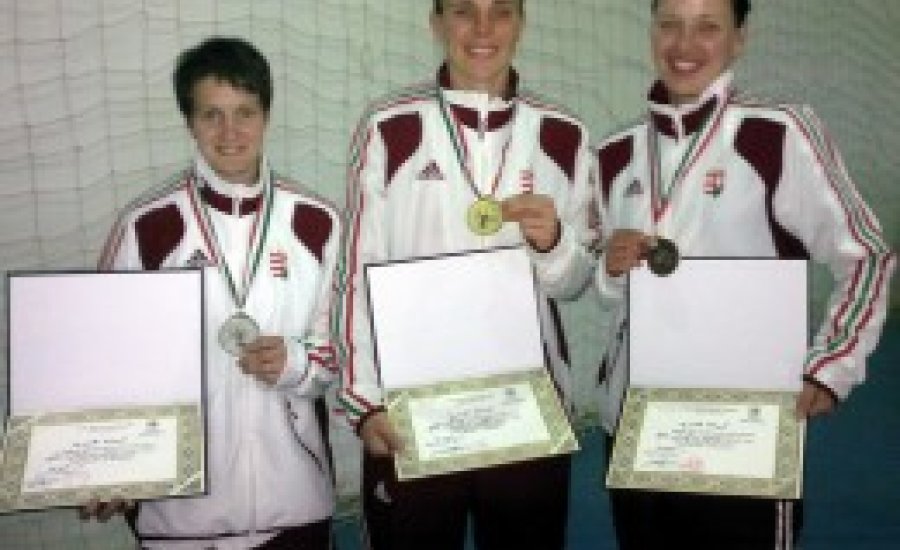 Arany, ezüst, bronz - magyar ökölvívók Algériában