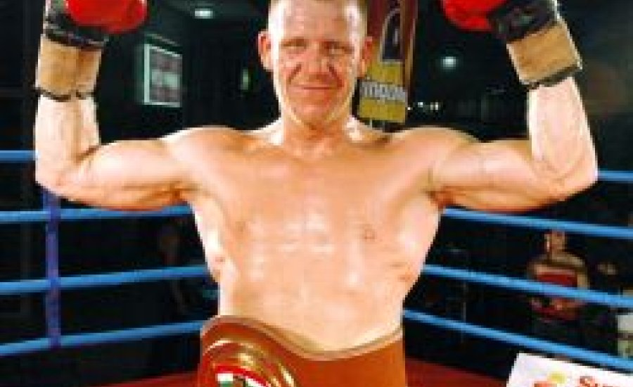 Befejezetlen háború a szorítóban