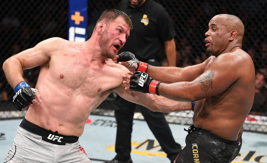 Az UFC összes nehézsúlyú világbajnoka egy videóban