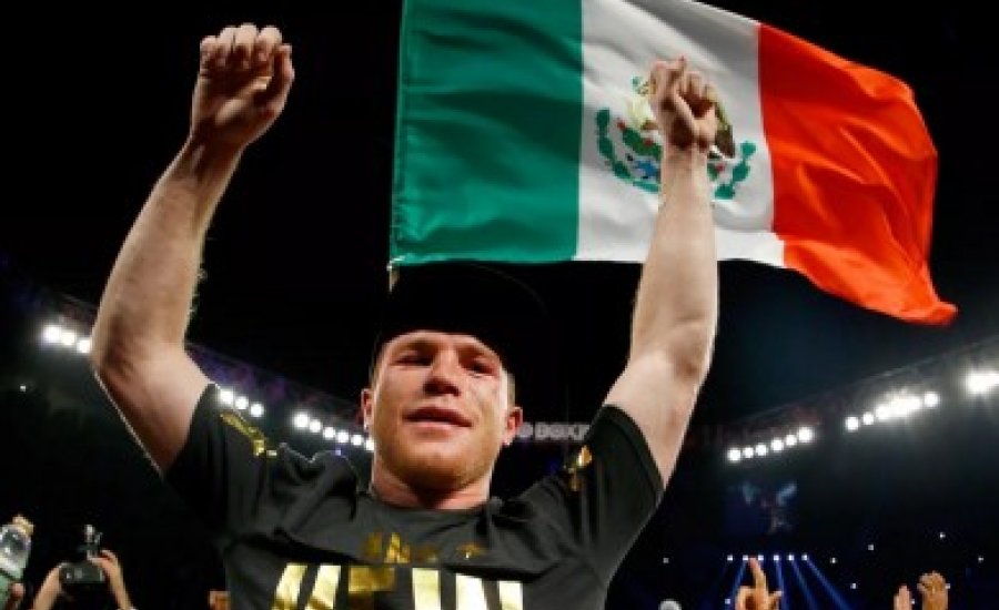 „Canelo” legyőzte Miguel Cottót
