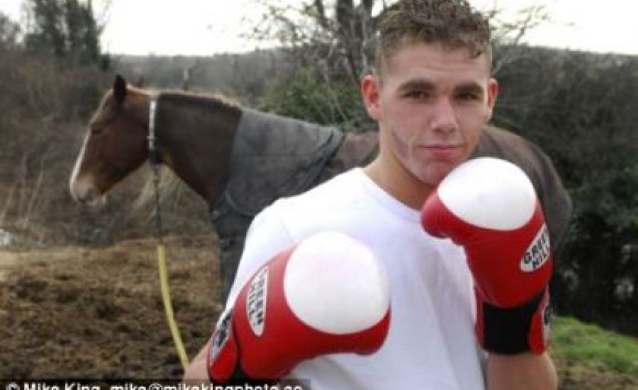 Saunders kihívta GGG-t