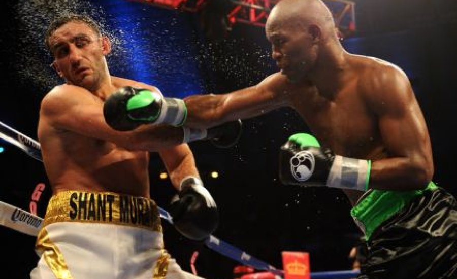 A 48 éves Bernard Hopkins dráma nélkül verte kihívóját