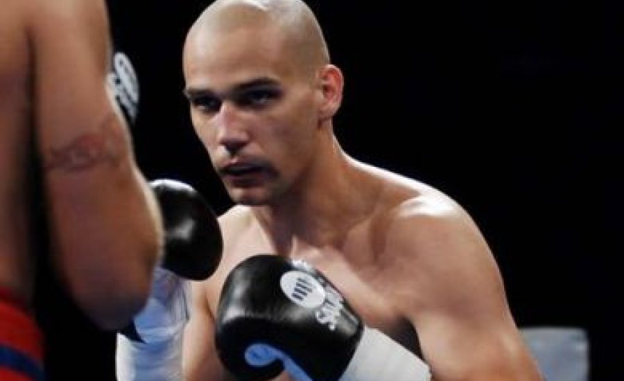 Nagy Lajos Márk a WBO youth övért boxol