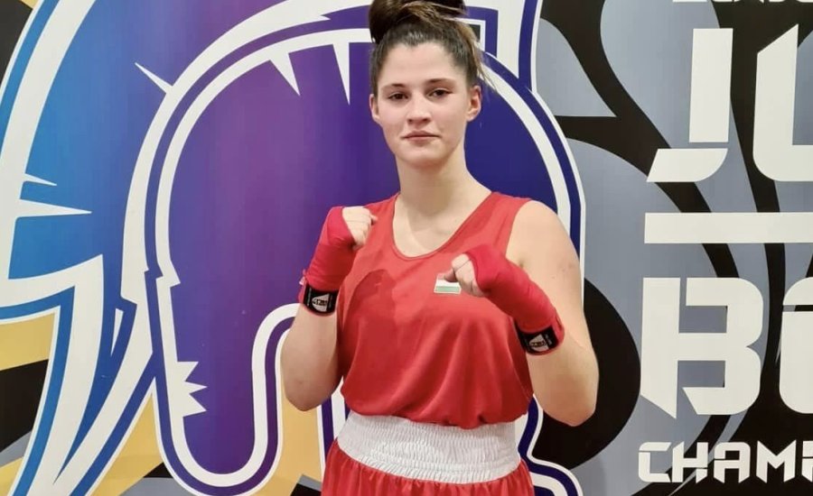 Nyögéri Sára és Müncz Kata meglepetés sikerekkel a legjobb nyolc között a junior Eb-n