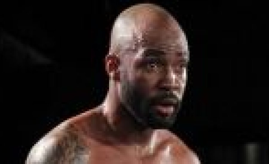 Nemesapáti ellenfele: Lennox Allen