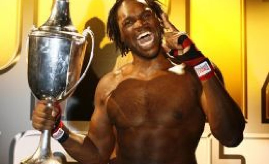 Audley Harrison ismét játékban