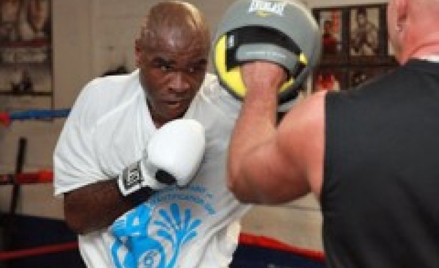 Glen Johnson: Allan a barátom, de ez üzlet