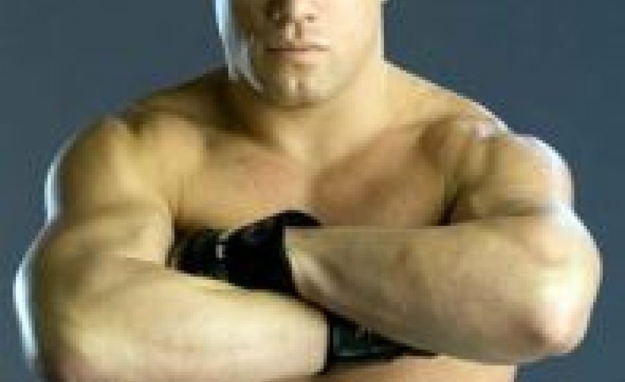 Az SZDSZ-szel hírbe hozott Tito Ortiz immár teljesen „szabad”