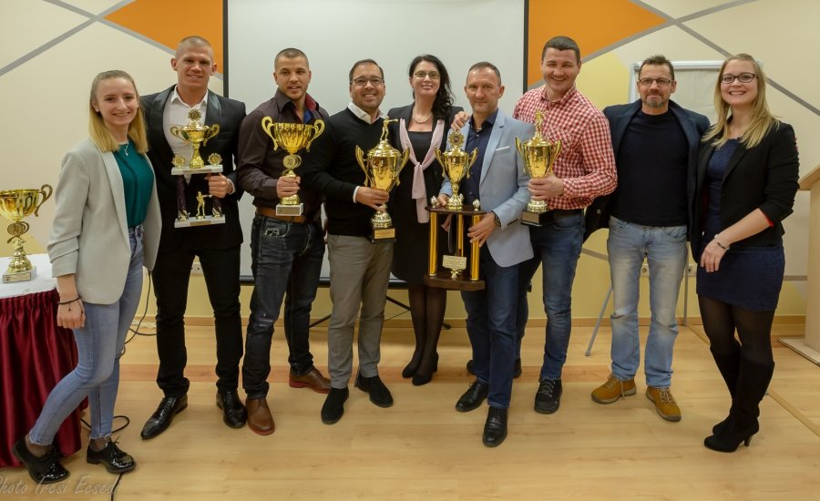 Rácz Félix nyilatkozott a „díjesőről”