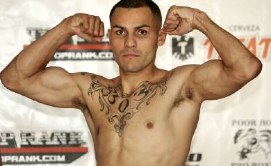 Mike Alvarado vállalja a Pacquiao-meccset