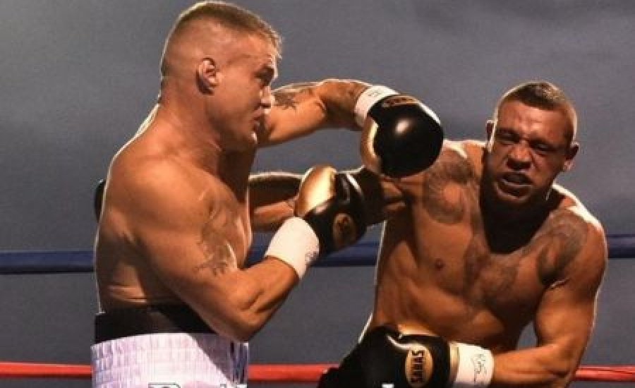 Minto győzelemmel búcsúzott