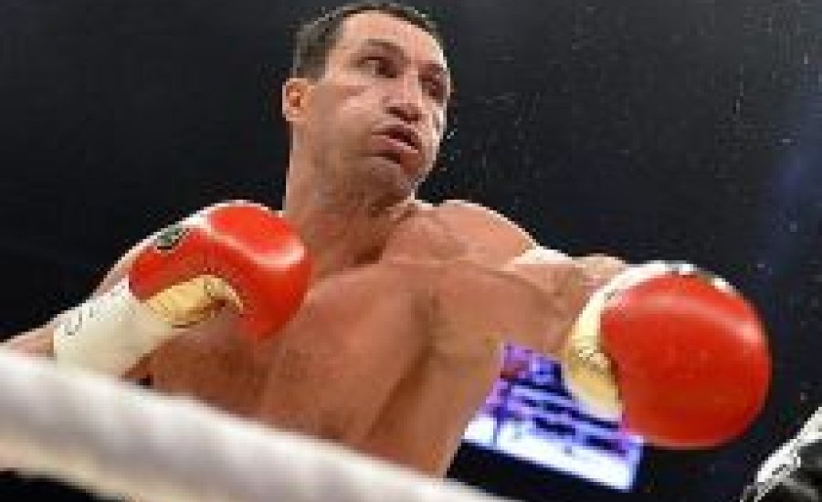 Klicsko simán nyerte az óriások csatáját