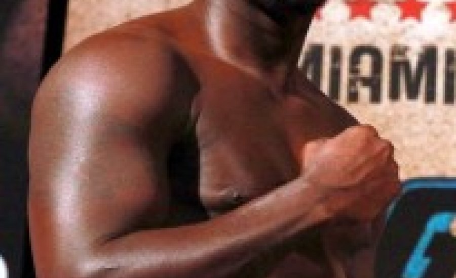 Tarver alaposan kikerekedett a nehézsúlyra