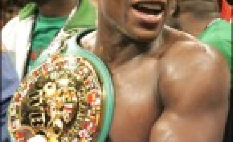 Floyd Mayweather simán verte Mosley-t