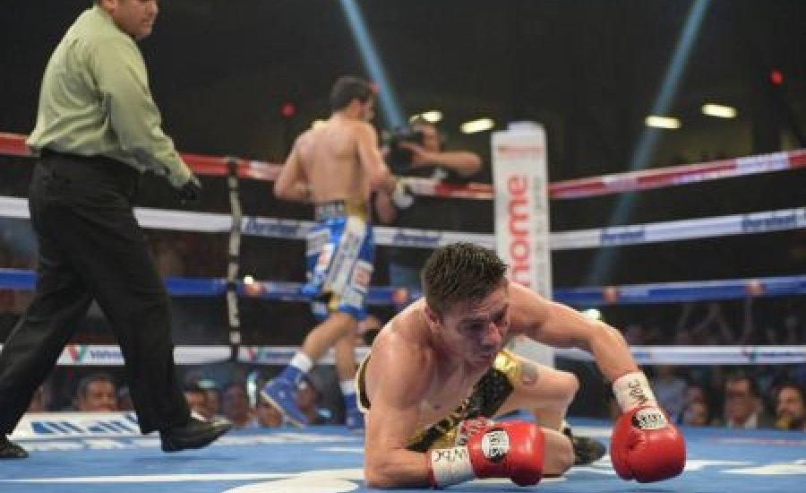 Arce kikapott és visszavonult