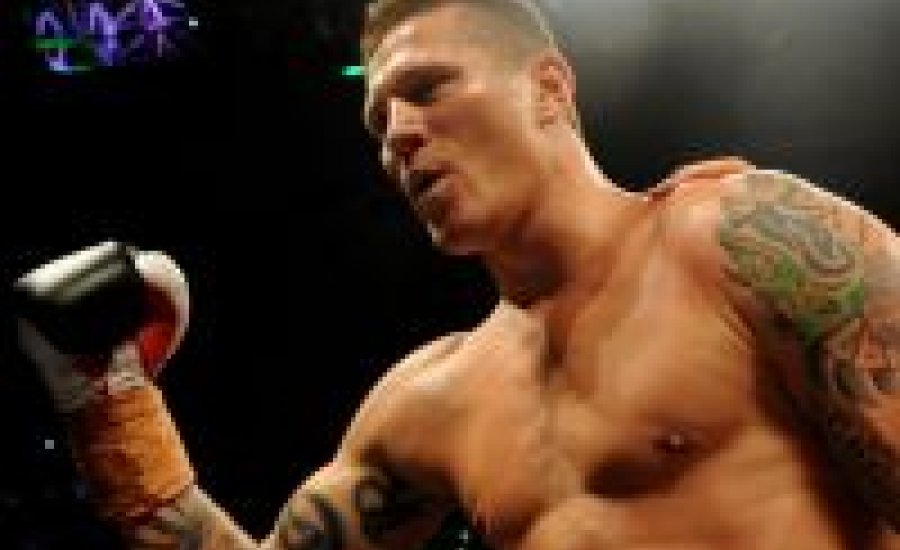 Megalázták a világsztárt: 119 másodperig bírta Roy Jones Jr!