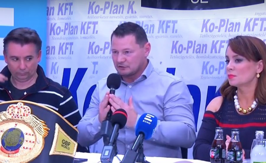 A Mezőfalván megrendezésre kerülő boxgála sajtótájékoztatója