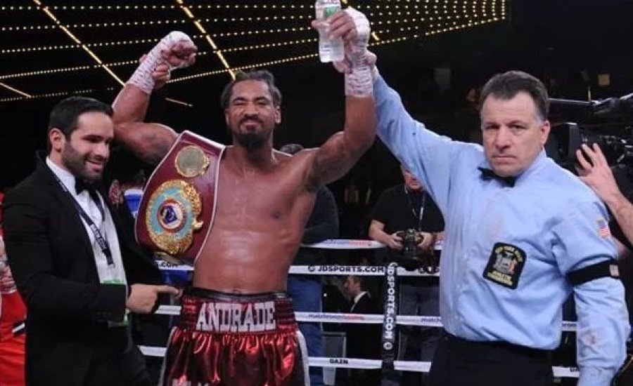 Andrade 24 másodperccel a vége előtt TKO-val nyert