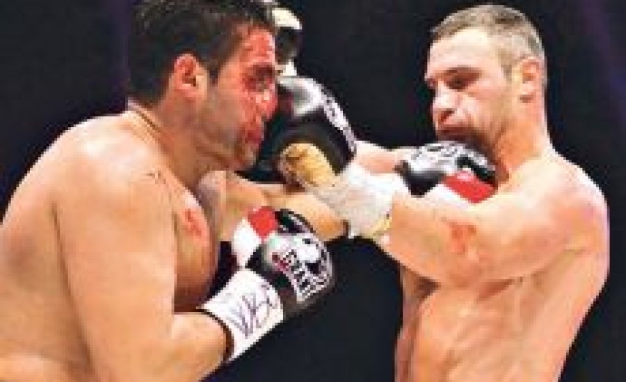 Charr megóvta a Klicsko elleni meccset