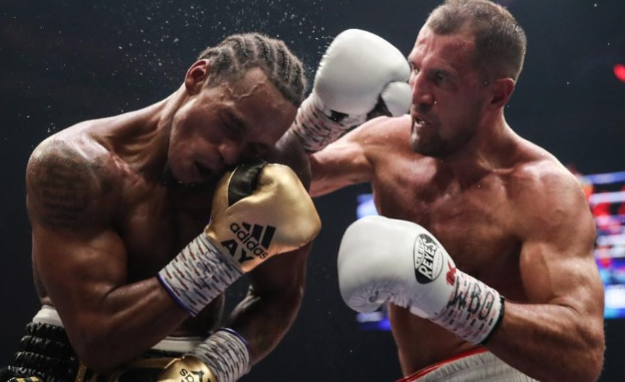 Kovaljov nagy küzdelmekkel zárná karrierjét