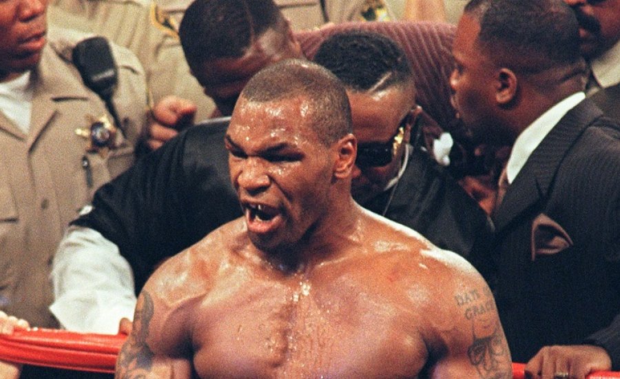 „Mike Tyson csak ahhoz ért, hogy leverje a helyéről a fejedet”