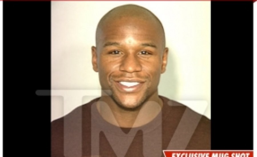 Mayweathert megint letartóztatták - rendőrségi fotóval