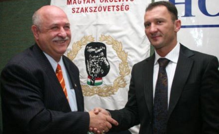 Kiújult a harc Kokó és Csötönyi között